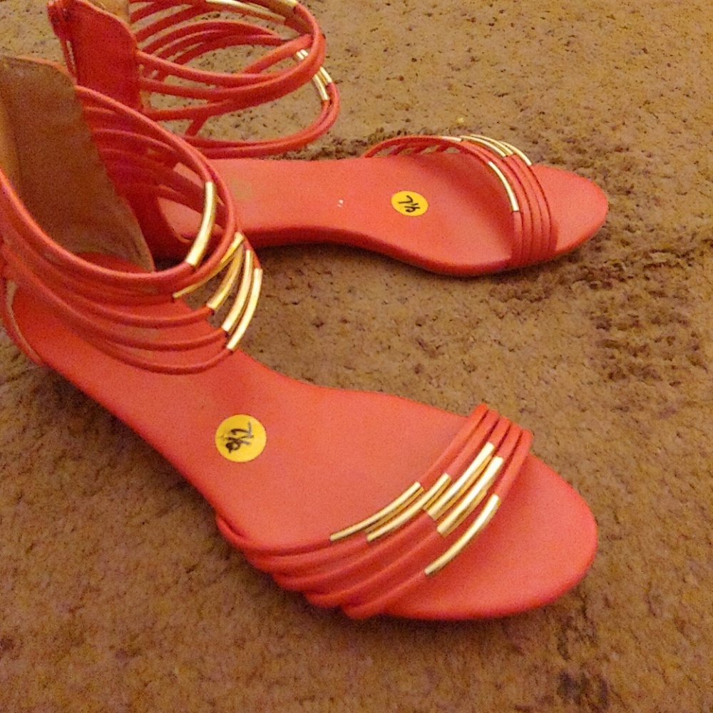 Sandals - Picture 2 of 2